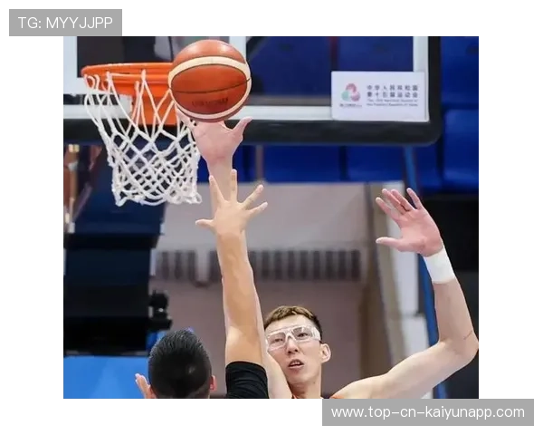 CBA周琦防守脚步训练揭秘:状态提升的背后秘诀